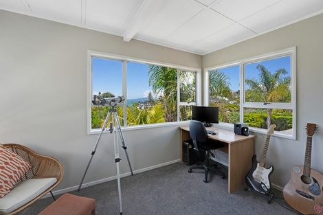 Photo of property in 42a Masterton Road, Rothesay Bay, Auckland, 0630