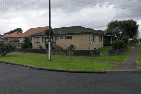 Photo of property in 15 George Street, Mangere East, Auckland, 2024