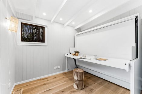 Photo of property in 74 Clinton Road, Tawharanui Peninsula, Matakana, 0986