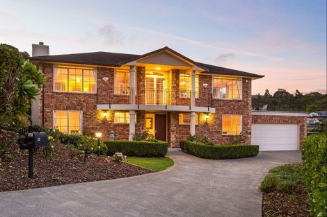 Photo of property in 12 Grovenor Drive, Orewa, 0931