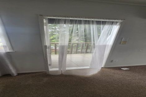 Photo of property in 17 Hewlett Road, Massey, Auckland, 0614