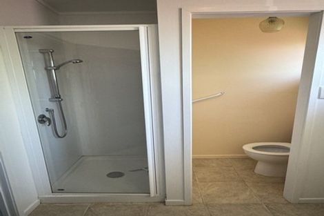 Photo of property in 2/751 Swanson Road, Swanson, Auckland, 0612