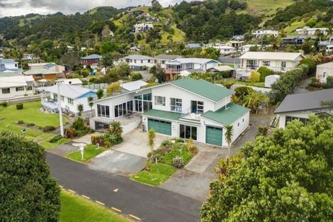 Photo of property in 10 Waikaraka Beach Road, Tamaterau, Whangarei, 0174