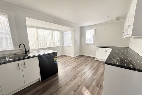 Photo of property in 4 Rotherham Terrace, Miramar, Wellington, 6022