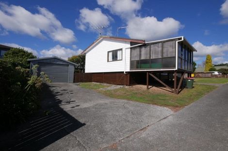 Photo of property in 2/82 Opaheke Road, Opaheke, Papakura, 2113