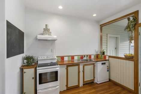 Photo of property in 30 Miro Street, Takaro, Palmerston North, 4410