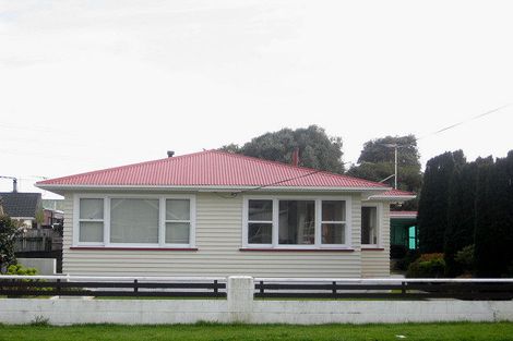 Photo of property in 122 Ngamotu Road, Spotswood, New Plymouth, 4310