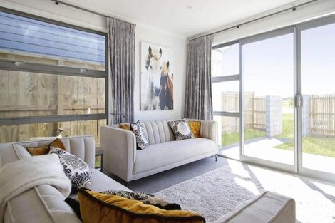 Photo of property in 22 Lignite Street, Ramarama, 2579