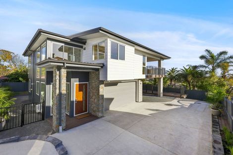 Photo of property in 50 Bleakhouse Road, Howick, Auckland, 2014