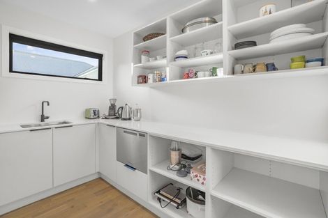 Photo of property in 2 Matai Grove, Greytown, 5712