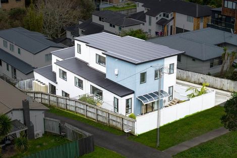 Photo of property in 674 East Coast Road, Pinehill, Auckland, 0630