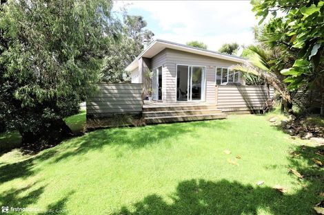 Photo of property in 52 Mako Avenue, Whiritoa, Whangamata, 3691