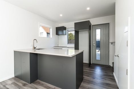 Photo of property in 7/51 Hills Road, Edgeware, Christchurch, 8013