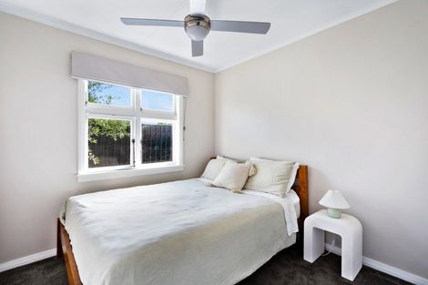 Photo of property in 15 Puketapu Road, Taradale, Napier, 4112