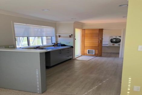 Photo of property in 5 Matai Street, Waikanae, 5036