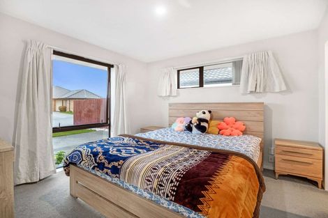 Photo of property in 8 Skipness Lane, Broomfield, Christchurch, 8042