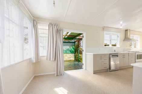 Photo of property in 1011 Saint Aubyn Street West, Saint Leonards, Hastings, 4120