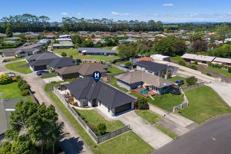 Photo of property in 22 Clive Road, Katikati, 3129