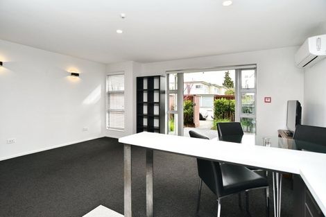 Photo of property in 2/136 Salisbury Street, Christchurch Central, Christchurch, 8013