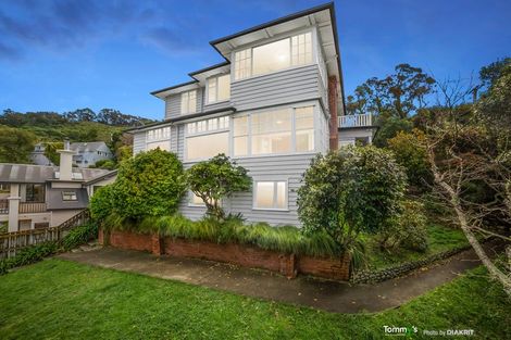 Photo of property in 9 Wadestown Road, Wadestown, Wellington, 6012