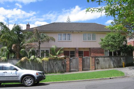 Photo of property in 4/4-6 Calliope Road, Devonport, Auckland, 0624