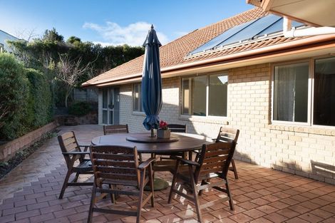 Photo of property in 21 Highcrest Heights, Westmorland, Christchurch, 8025