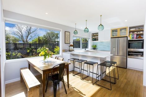 Photo of property in 2 Hobbit Lane, Pinehaven, Upper Hutt, 5371