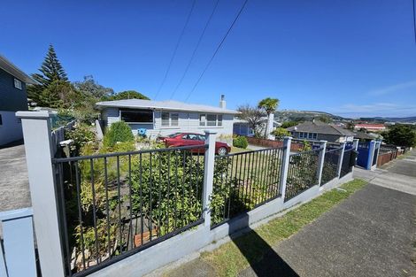 Photo of property in 88 Castor Crescent, Cannons Creek, Porirua, 5024
