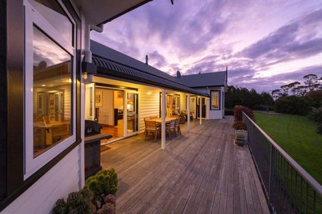 Photo of property in 122 Pahiatua Aokautere Road, Aokautere, Palmerston North, 4471