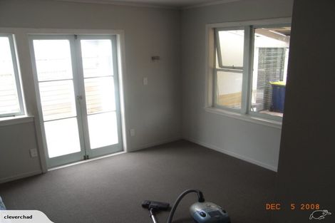 Photo of property in 2/21 Omana Road, Milford, Auckland, 0620