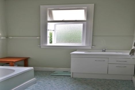 Photo of property in 19 Mersey Street, South Hill, Oamaru, 9400