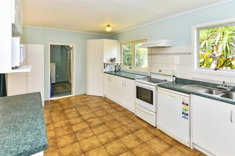 Photo of property in 3 Maraetai Place, Port Waikato, Tuakau, 2695