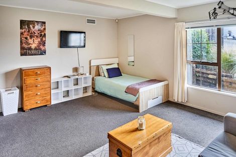 Photo of property in 16 Saint Aidans Way, Tawa, Wellington, 5028