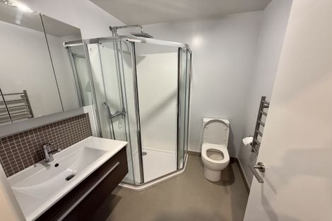 Photo of property in 26/11 Ray Small Drive, Papakura, 2110