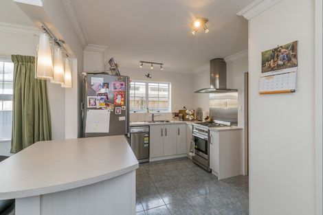 Photo of property in 550 Queen Street East, Levin, 5510