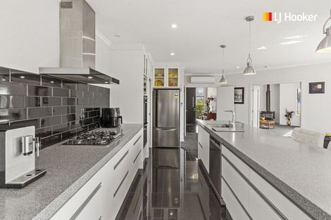 Photo of property in 218 Gladstone Road North, Mosgiel, 9024