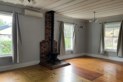 Photo of property in 2 Spencer Road, Hospital Hill, Napier, 4110