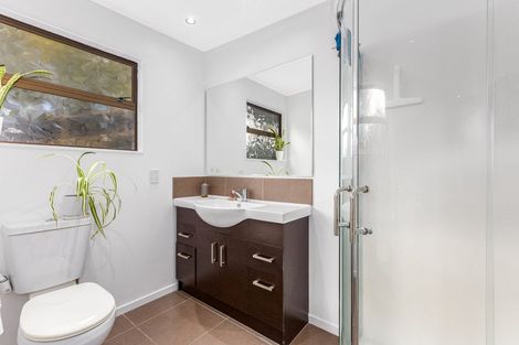 Photo of property in 34 Exploration Way, Whitby, Porirua, 5024