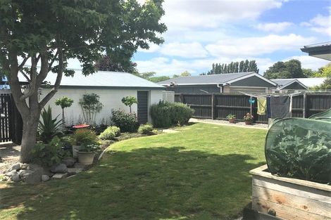 Photo of property in 2 Dunbarton Street, Redwood, Christchurch, 8051