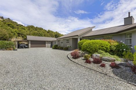 Photo of property in 26 Hardie Place, Albert Town, Wanaka, 9305