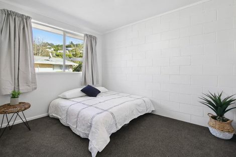 Photo of property in 183c Newlands Road, Newlands, Wellington, 6037