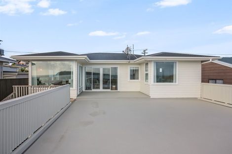 Photo of property in 27 Herewini Street, Titahi Bay, Porirua, 5022