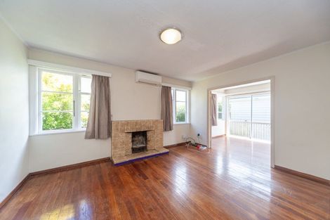Photo of property in 34 Allington Road, Karori, Wellington, 6012
