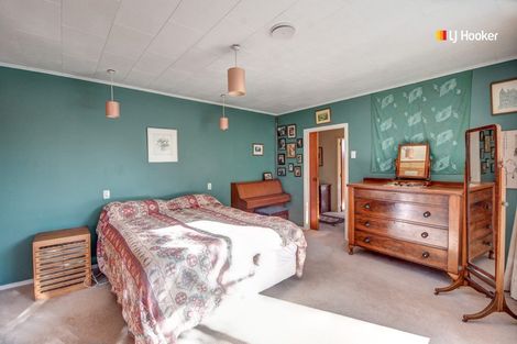 Photo of property in 8 Dickson Street, Macandrew Bay, Dunedin, 9014