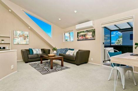 Photo of property in 2/48 Onepoto Road, Hauraki, Auckland, 0622