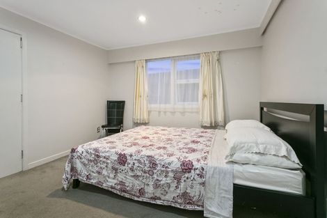 Photo of property in 1/24 Martin Crescent, Northcote, Auckland, 0627