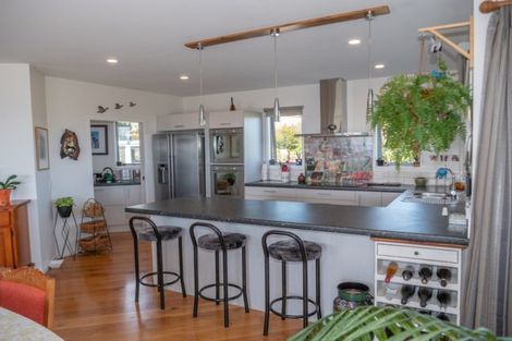 Photo of property in 601 Cable Bay Block Road, Cable Bay, 0420