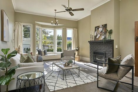 Photo of property in 125 Wellington Street, Picton, 7220