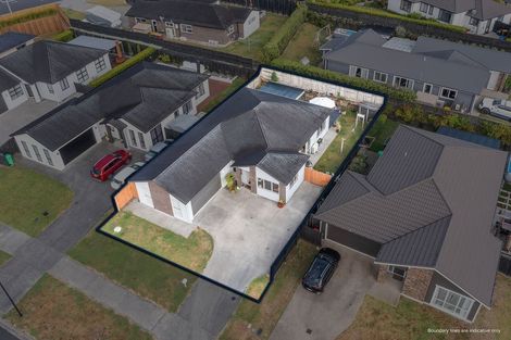 Photo of property in 12 Huarahi Pai Road, Huapai, Kumeu, 0810