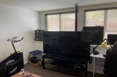 Photo of property in 245 Sunset Road, Sunnynook, Auckland, 0632